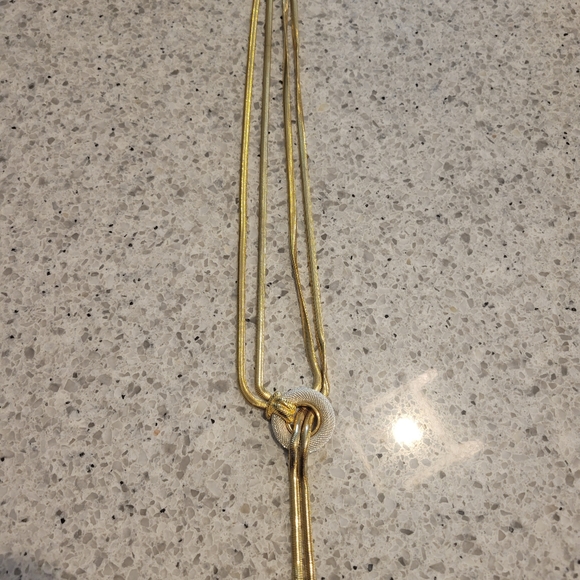 VINTAGE BEAUTIFUL 24"LONG NECKLACE BY JOANS NEW YORK - Picture 2 of 5